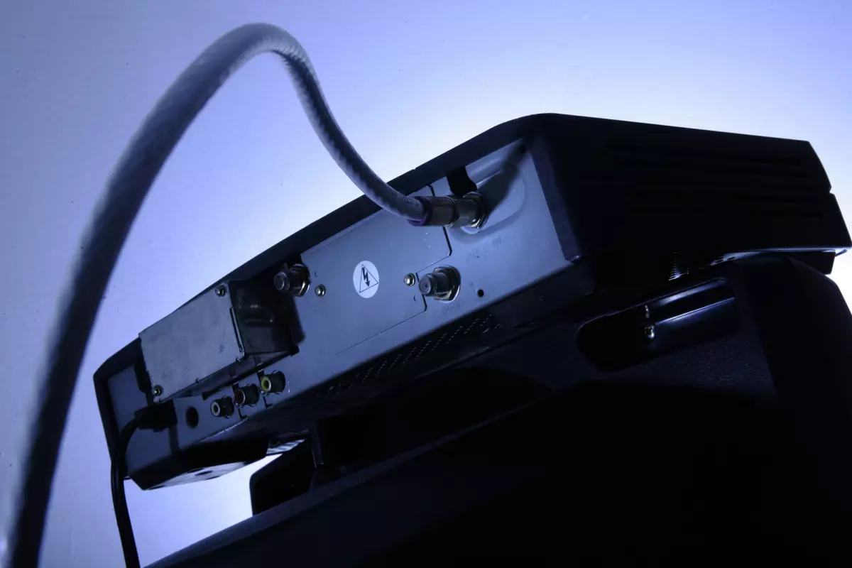10 Practical Alternatives to an Expensive Cable TV Package