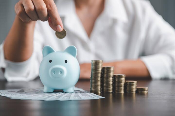 Choosing a Savings Account That Actually Pays