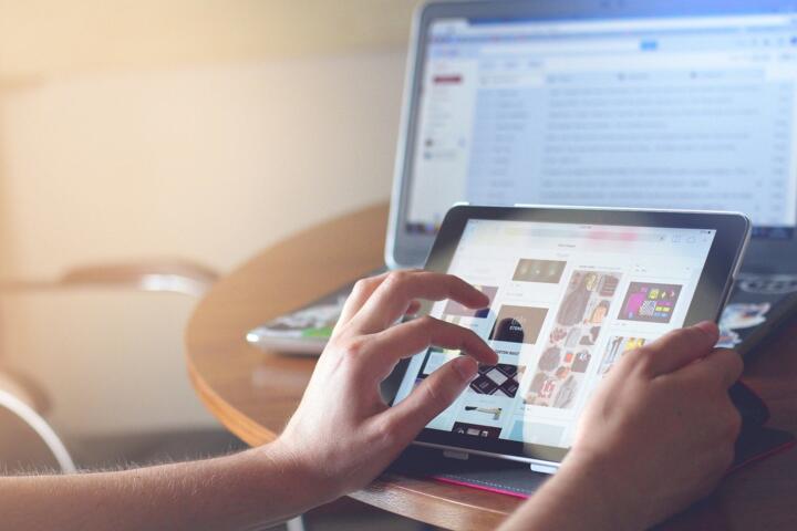 Tablet or Laptop: How to Choose
