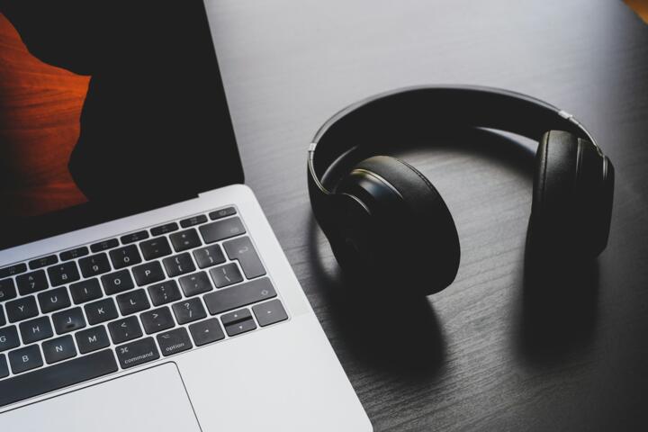 What Separates Good Noise-Cancelling Headphones From Average Ones