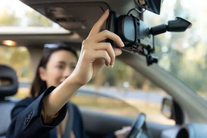 How to Choose a Dash Cam: Video Quality, Storage, Parking Mode, and Privacy