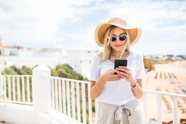 Case Study: Using an eSIM Instead of International Roaming on Vacation